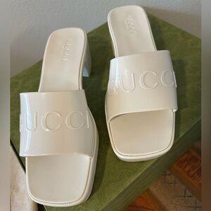 GUCCI Womens Platform Slide Sandals 🤩